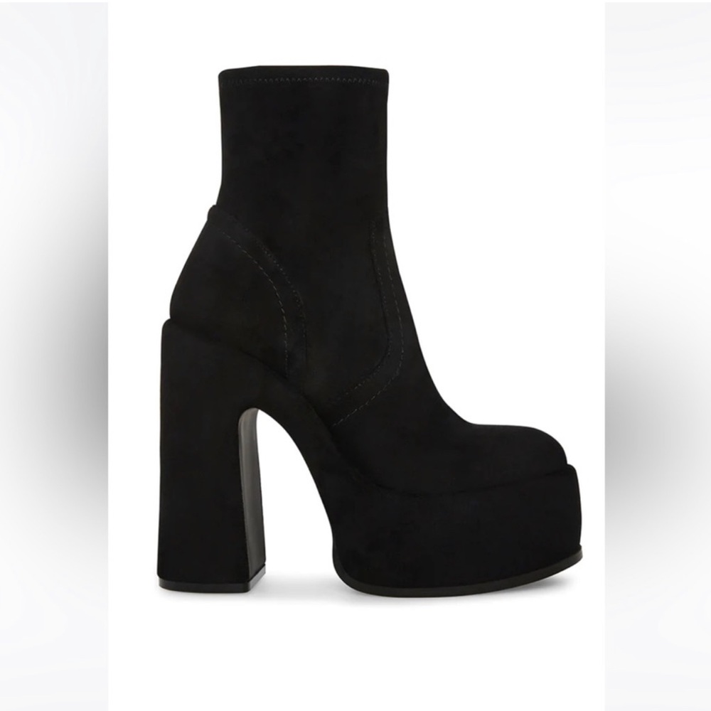 Stassie platform boots
